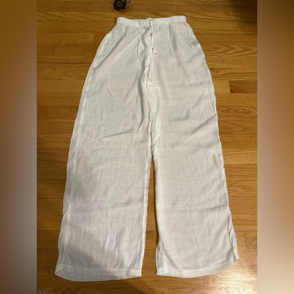 white linen pants